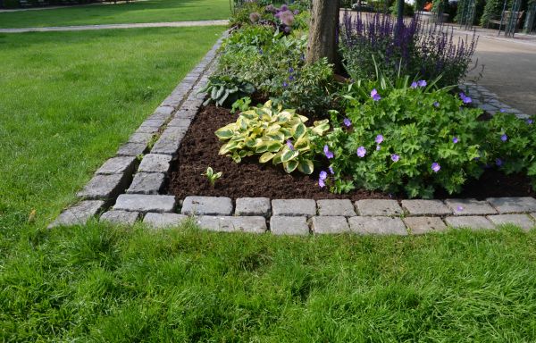 Stone Edging Installation in Vancouver