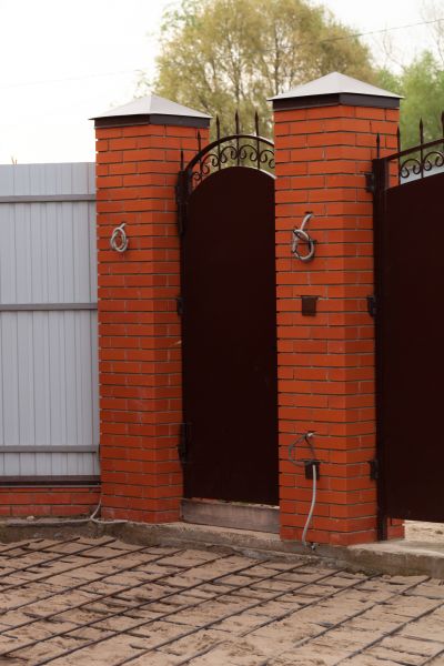 Brick Columns Installation in Vancouver
